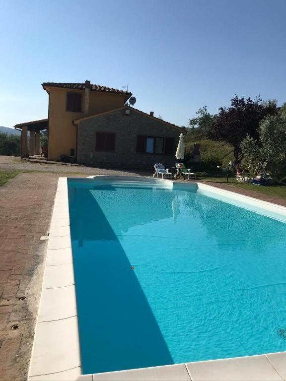 Il Casale Di Lavinia Bed & Breakfast Fabro Bagian luar foto
