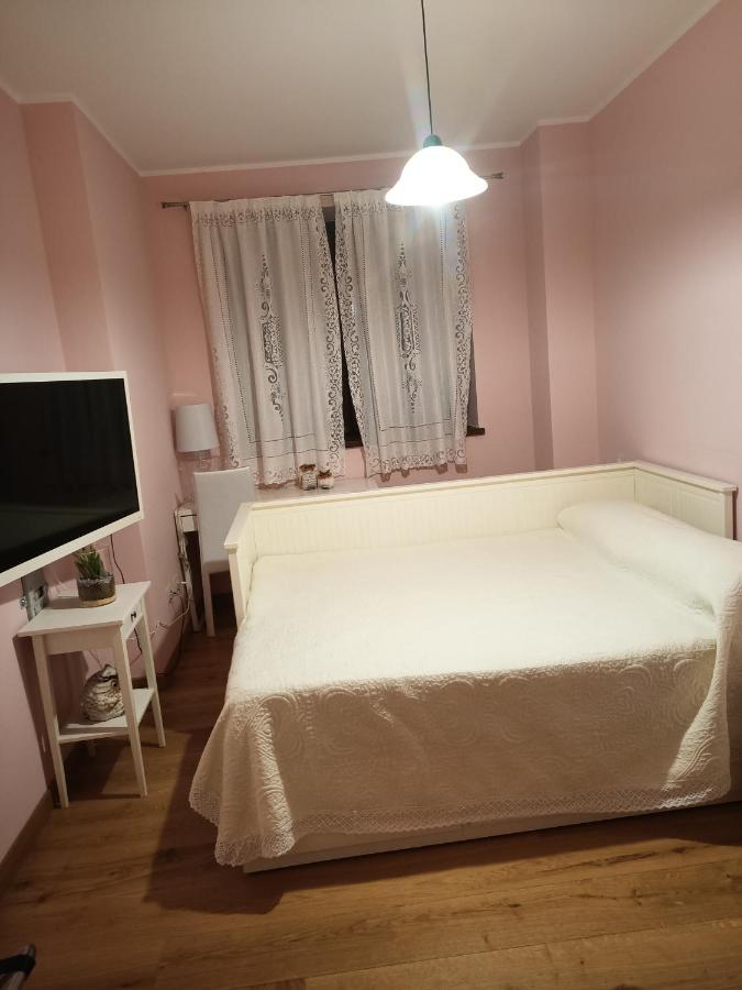 Il Casale Di Lavinia Bed & Breakfast Fabro Bagian luar foto